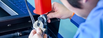 電気機器組立て